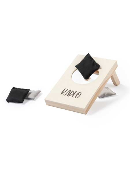 Personalizirana-mala-drvena-igra-s-vrećicama