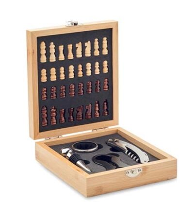 Personalizirani-set-za-vino-i-sah