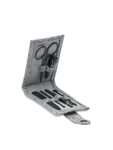 set-za-manikuru-u-torbici1 Personalizirani-set-za-manikuru-6u1-torbica