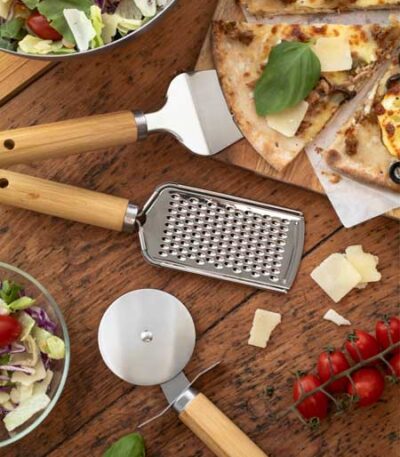 Personalizirani-set-za-pizzu-s-natpisom